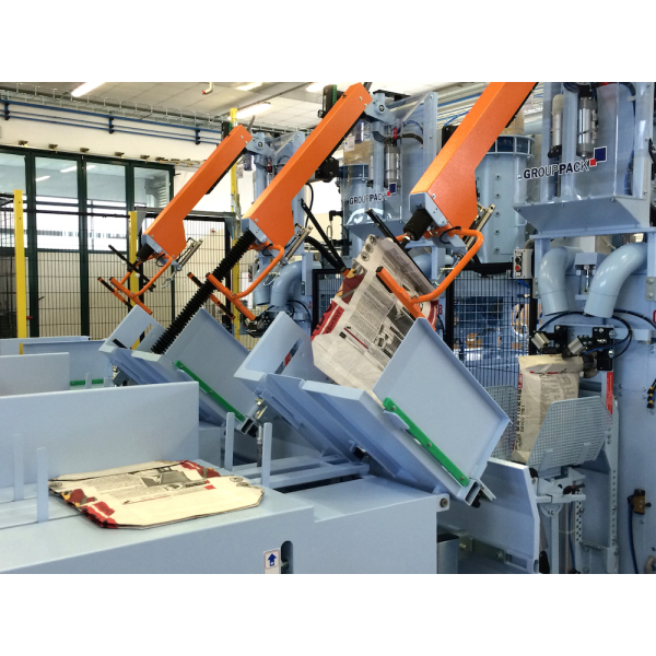 Автоматическое устройство подачи мешка / надевания мешка для установки спереди, сбоку, справа или слева, или же в другом положении